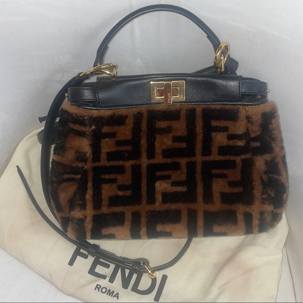 ❌SOLD❌ FENDI Mini Sheepskin Peekaboo🤎 - Picture 3 of 14